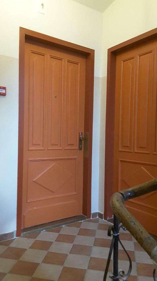 Family Or Group Apartment In Silent Center Рига Екстер'єр фото